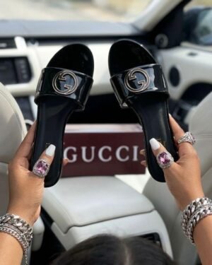 Gucci slippers