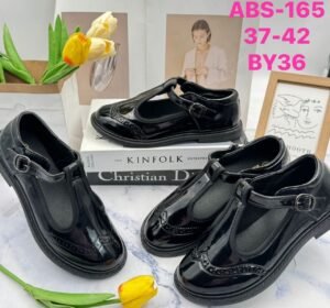 Glossy school shoe (37 to 42)