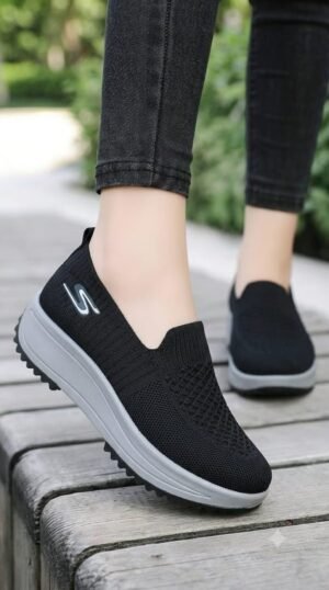S Sneakers