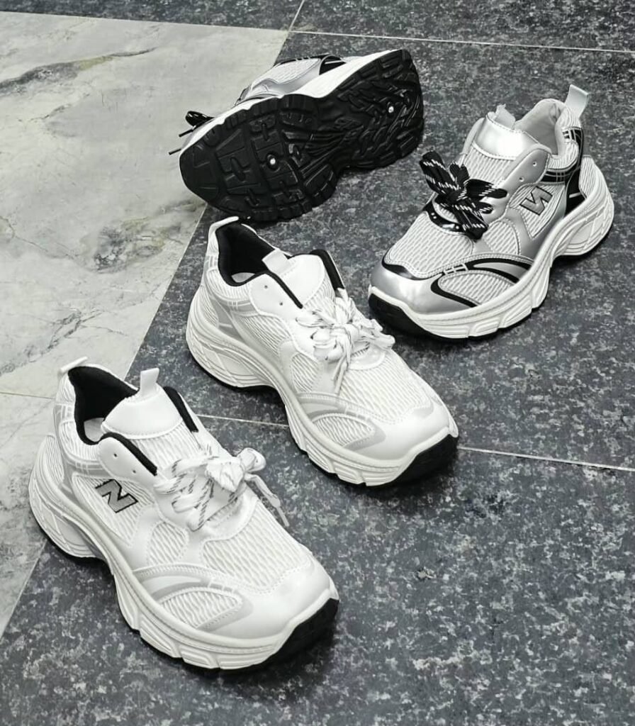N Sneakers